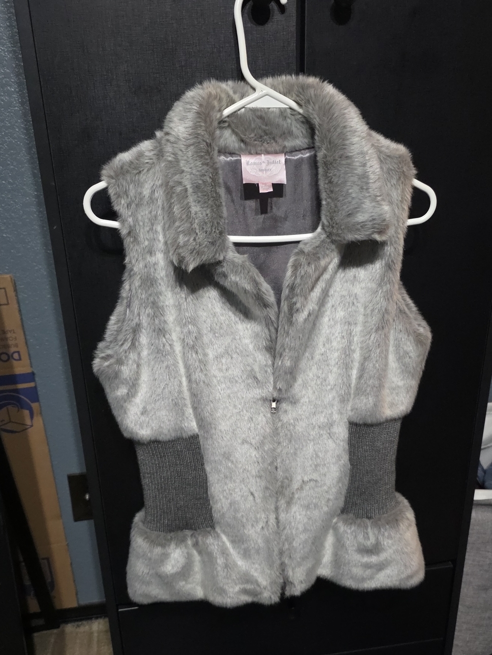 Romeo & Juliet Couture Light Gray Faux Fur Zip Vest